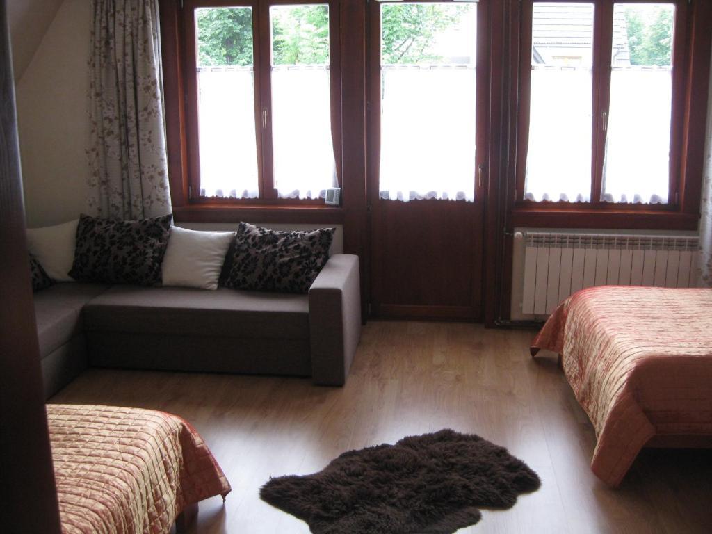ザコパネ Willa Dewajtis Bed & Breakfast 部屋 写真